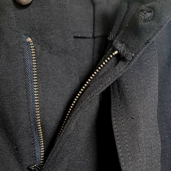 BLACK PANT BY SO, PLEATED WITH CUFFED HEM. SIZE 7 RUN LARGE. NEW WITHOUT TAG. - Picture 8 of 16